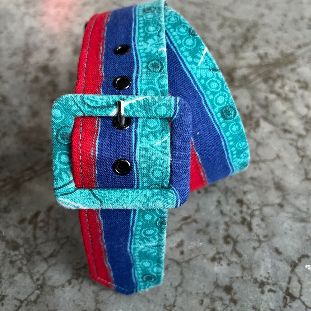 ASTOR Germany 80s Vintage Women's Red and Blue Western Fabric Statement Belt